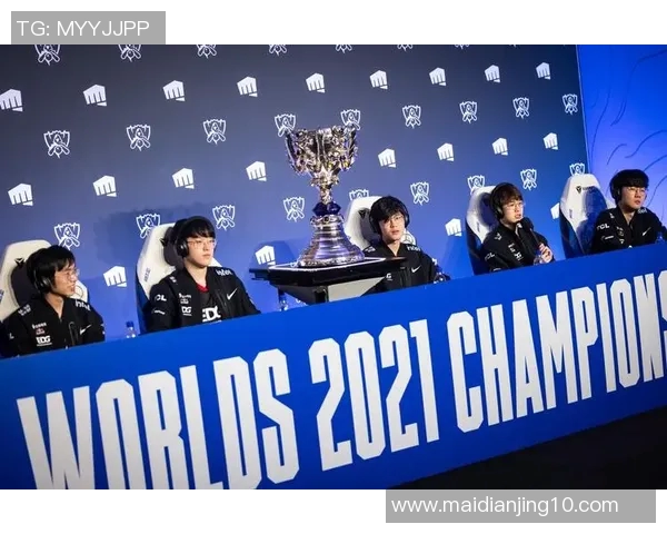 电竞赛后复盘EDG与LNG对决中的战术意识与决策分析